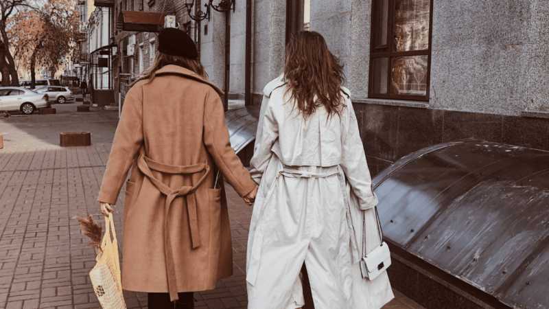 How to Wear a Trenchcoat in Winter
